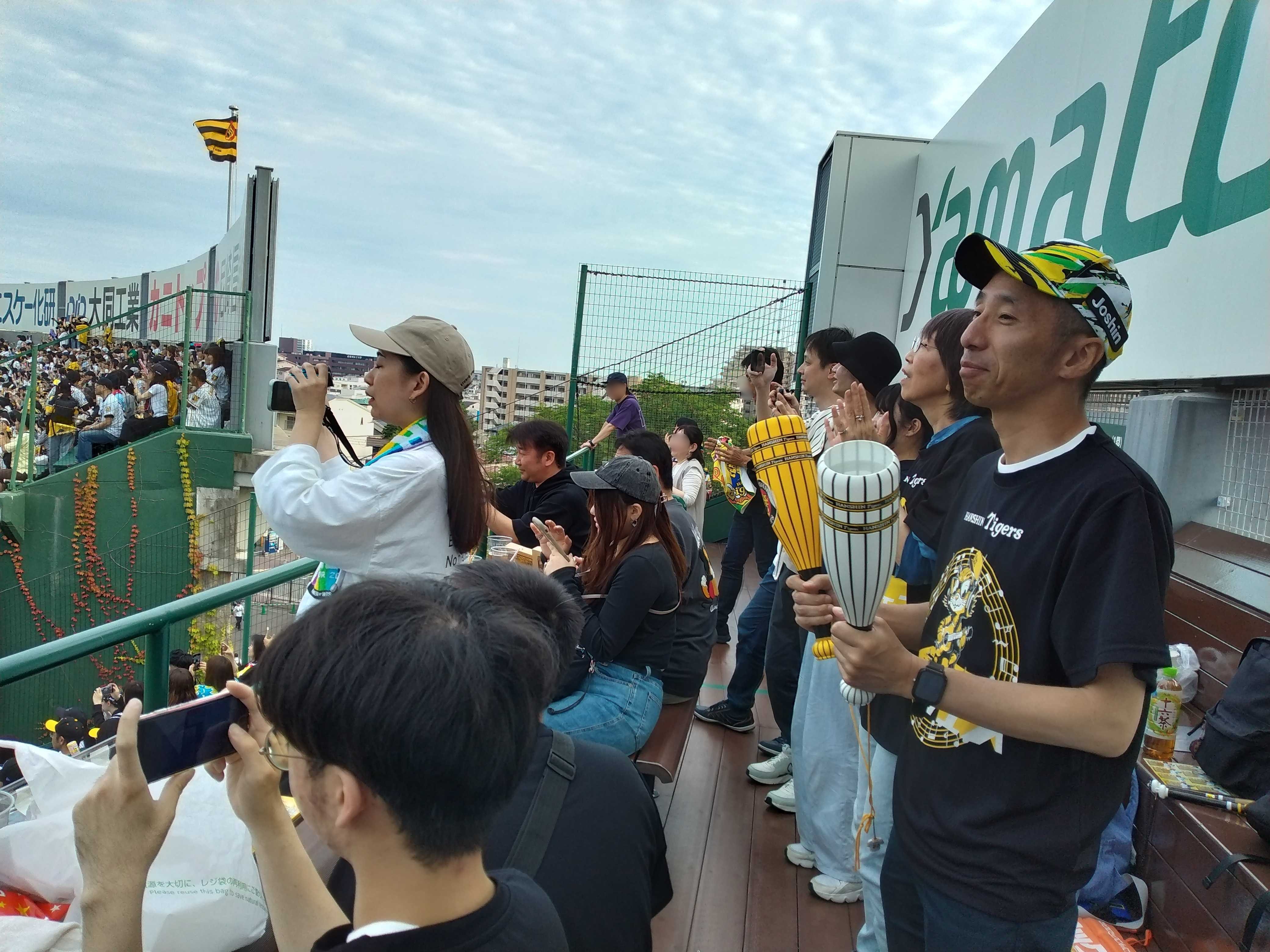 甲子園ローソンデッキシート