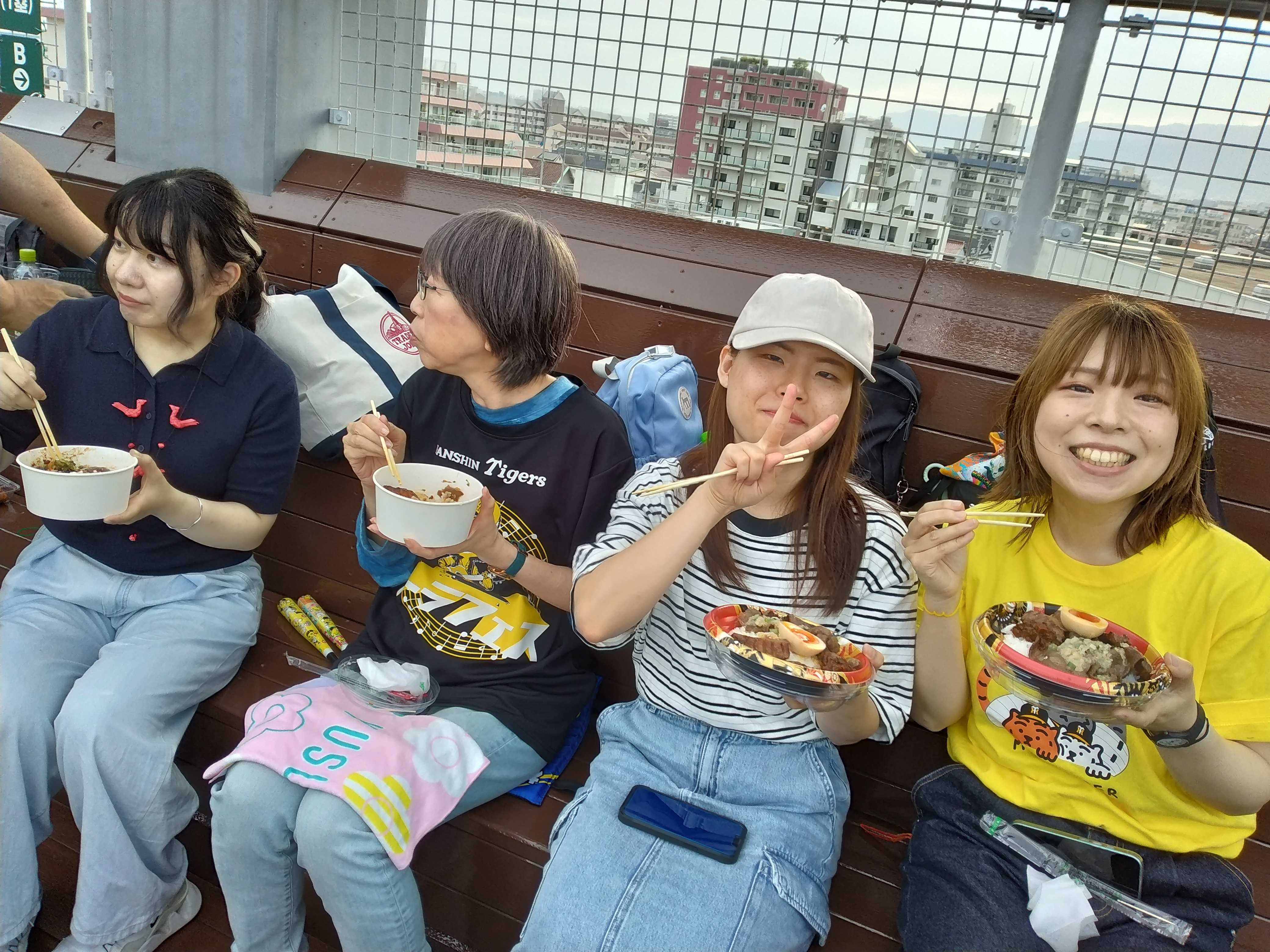 甲子園ローソンデッキシート